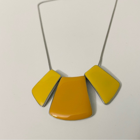 Color Block Geometric Statement Necklace - Picture 11 of 11